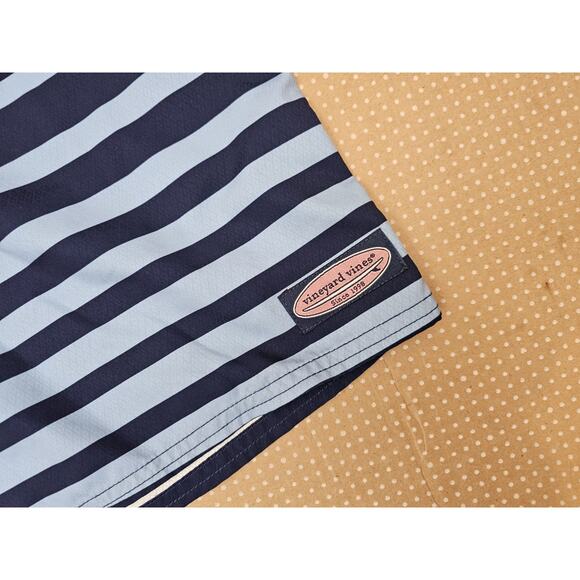 Vineyard Vines Swim Trunks Mens 38 Striped Board Shorts - Picture 2 of 9
